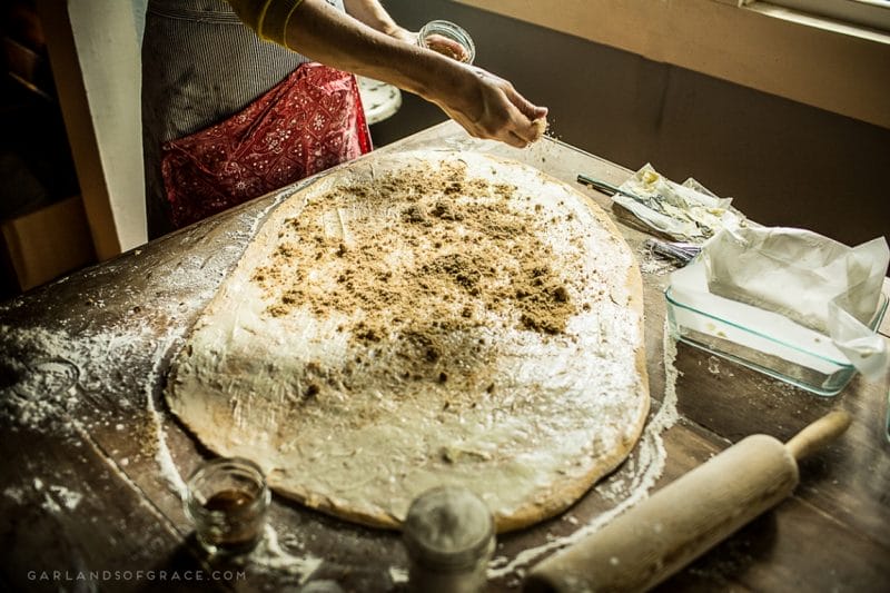 gog-pumpkin-spice-cinnamon-rolls-19