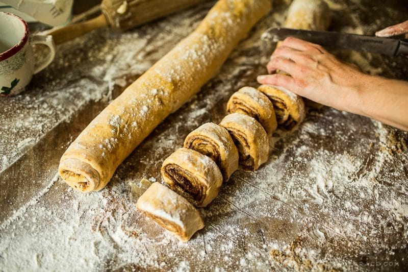 gog-pumpkin-spice-cinnamon-rolls-10