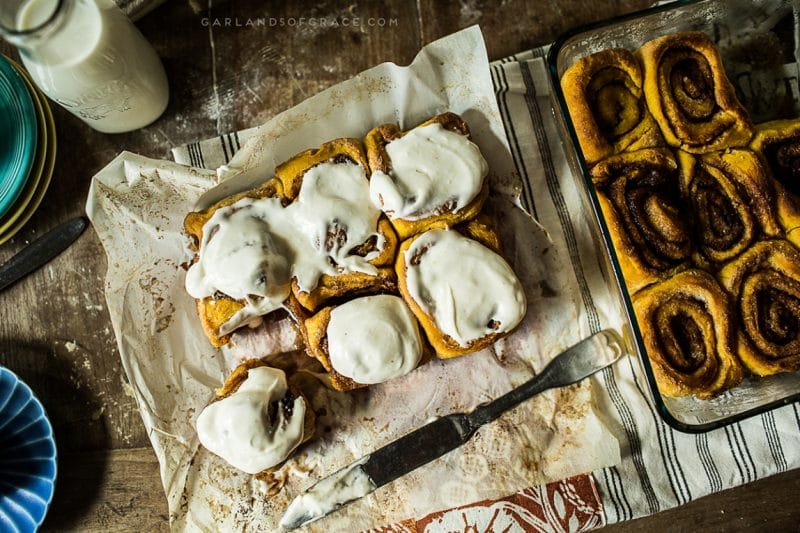 gog-pumpkin-spice-cinnamon-rolls-16