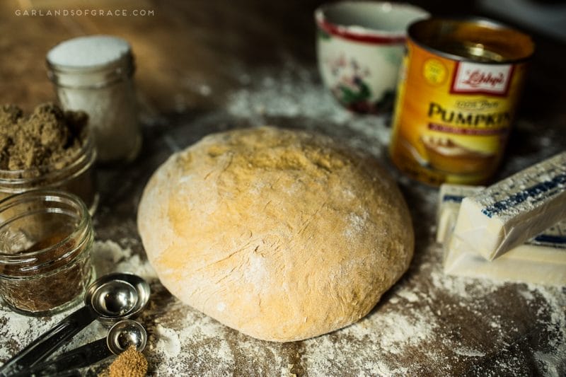 gog-pumpkin-spice-cinnamon-rolls-5