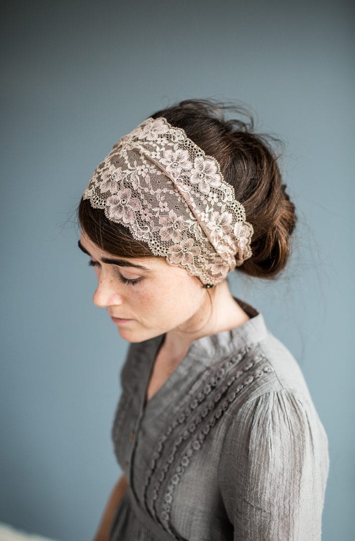 Mocah Rose Lace Strethc Headcovering