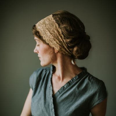 Katherine's Elegant Tie Lace Headwrap