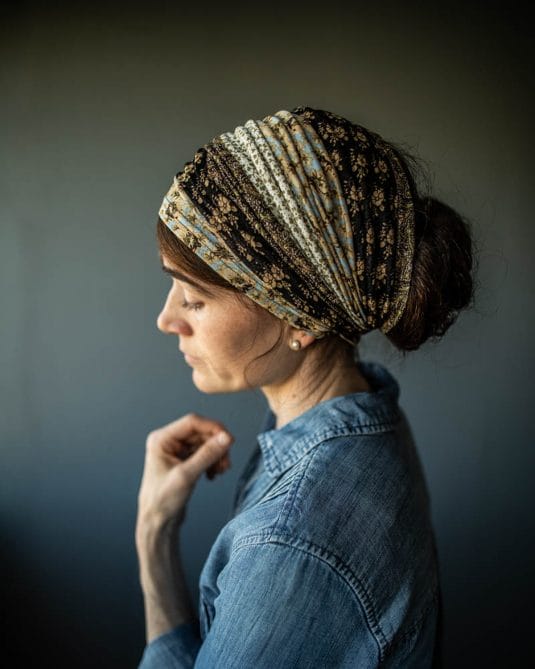 Garland's Beige and Blue Paisley Cowl Covering