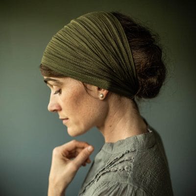 Cecily's Textured Olive Courtyard Headcovering