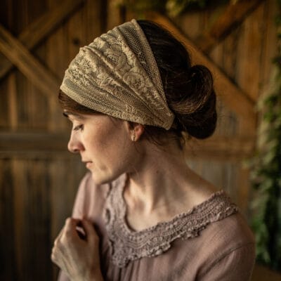 Cecily’s Cappuccino Lace Symphony Covering